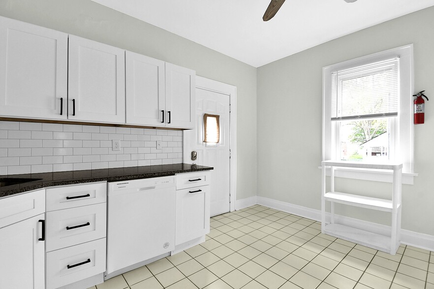 Building Photo - 97 E Frambes Ave