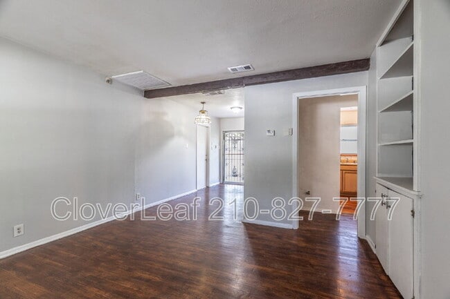 Building Photo - 231 Craigmont Ln