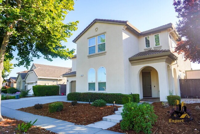 Primary Photo - 2297 Big Creek Way