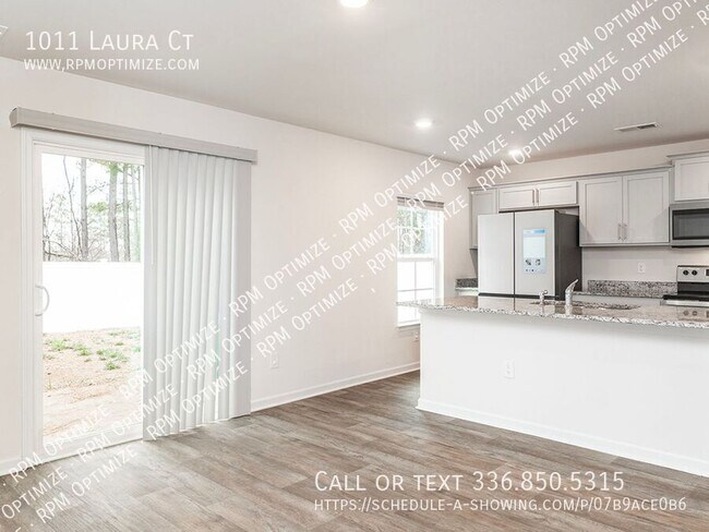 Building Photo - 1011 Laura Ct