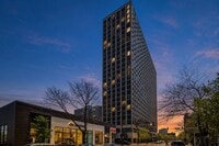 Building Photo - 4343 N Clarendon Ave