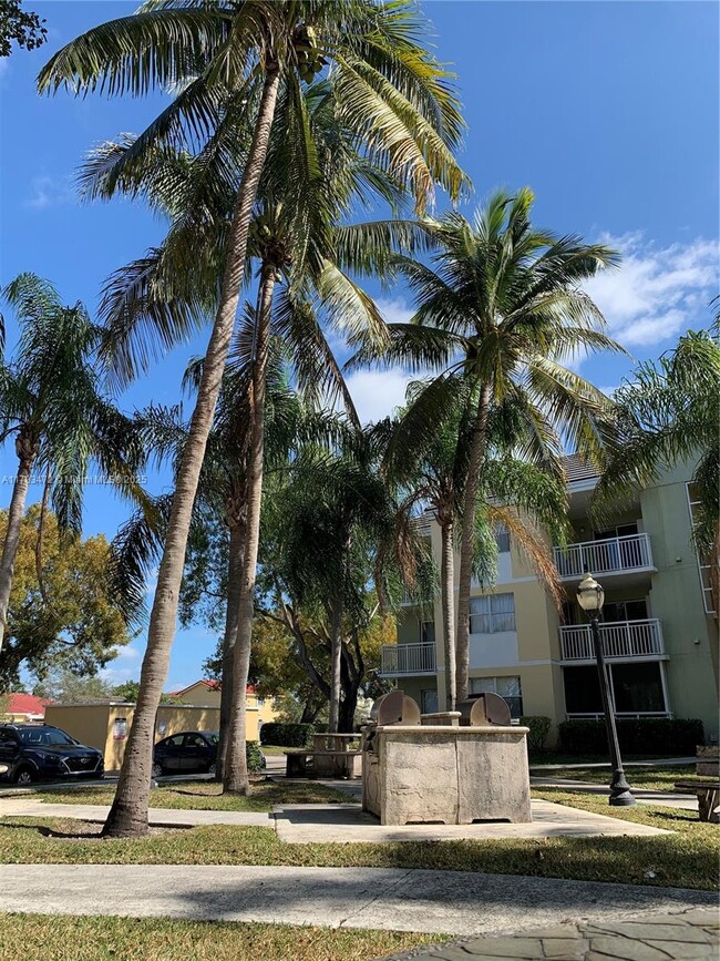 Building Photo - 8600 SW 212th St