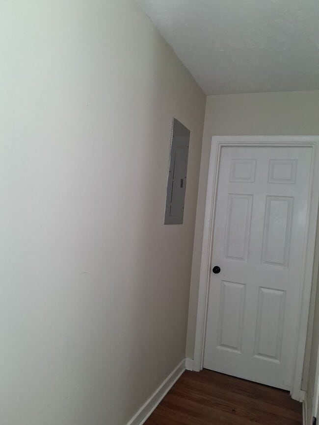 Building Photo - 3bed 2 bath in North East Jxn