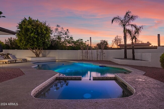 Building Photo - 15832 N 62nd Pl