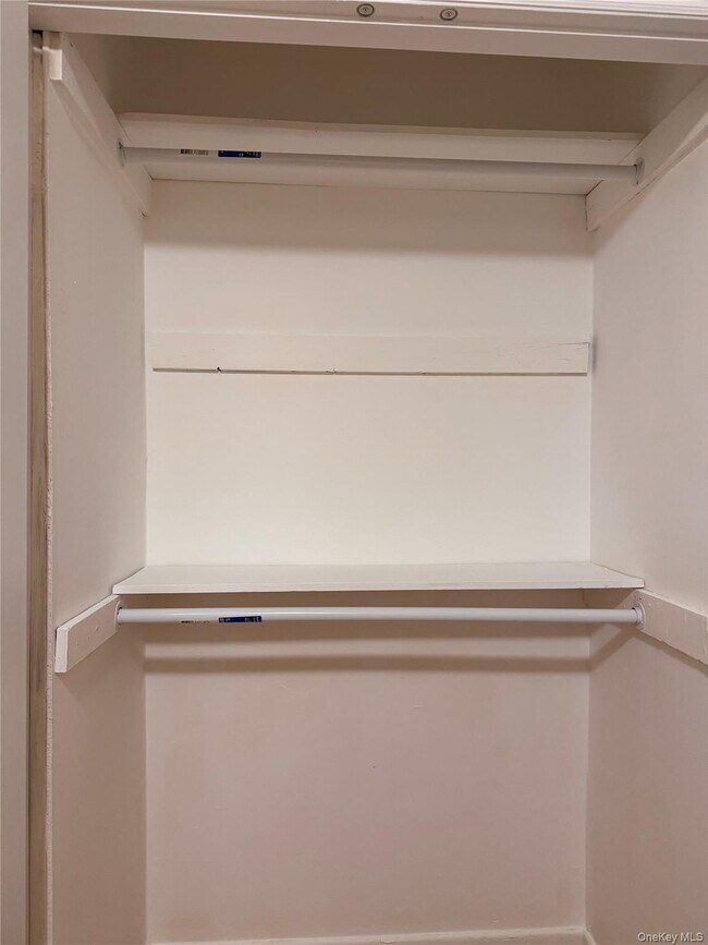 Building Photo - 62 Warwick Rd