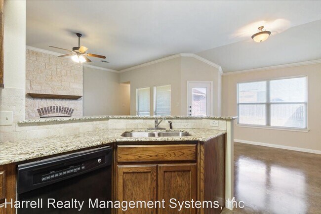 Building Photo - 3 br, 2 bath House - 398 Park Place