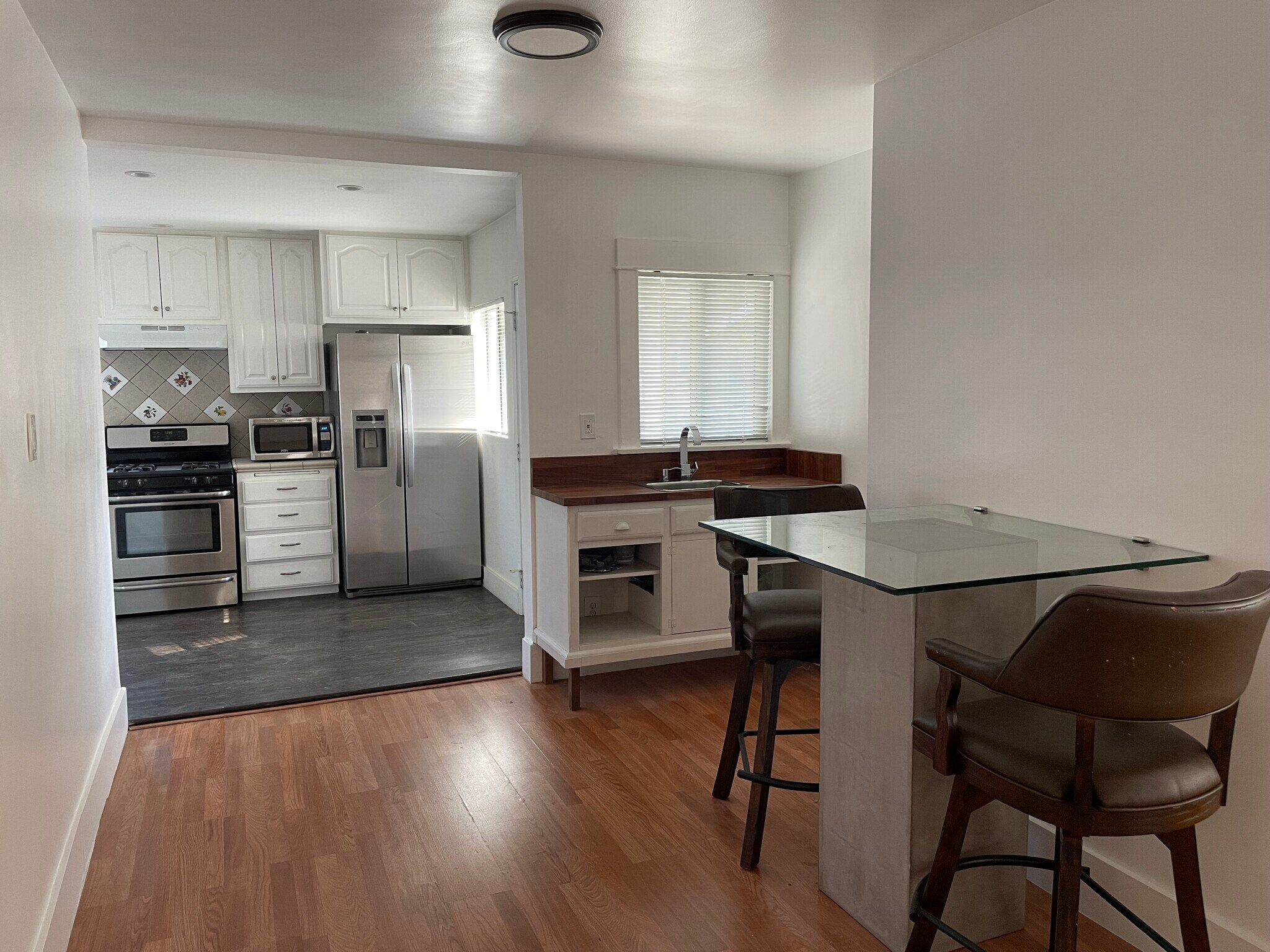 dinette into kitchen - 766 Temple Ave