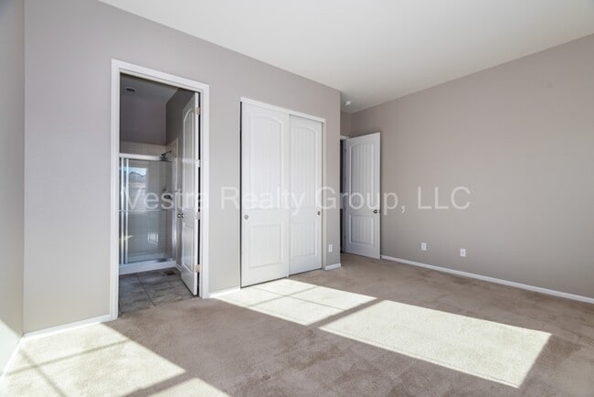 Building Photo - 2794 Rising Moon Way