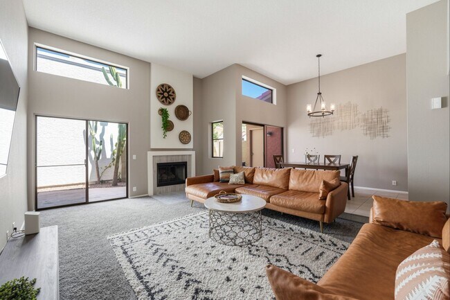 Building Photo - Move-in-ready home available furnished or unfurnished to suit your lifestyle!!