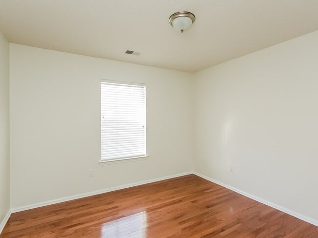 Building Photo - 6876 White Hawk Ln