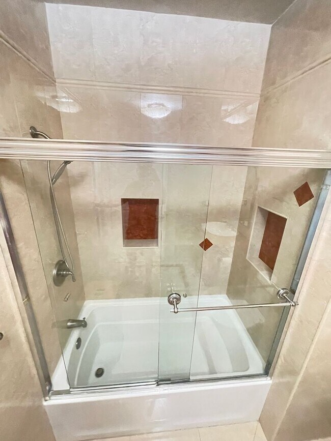 Building Photo - SPACIOUS & Quiet Cortez Hill Gem – Central...