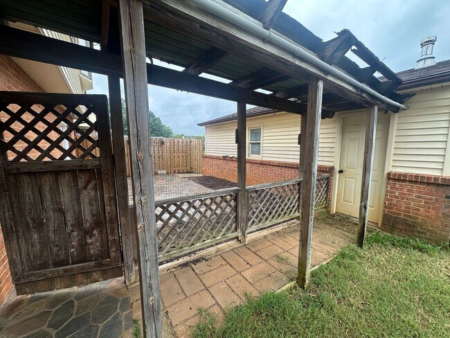 Building Photo - Vinton/Roanoke County 4 BR!