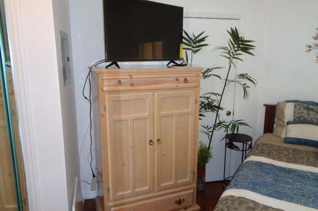 Building Photo - 10015 Perfect Dr