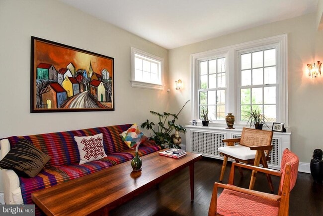 Building Photo - 2426 Observatory Pl NW