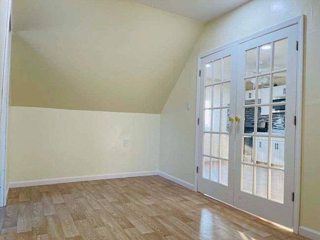 Building Photo - 2621 Edwin St