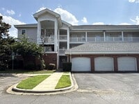 Building Photo - 9113 Meadow Vista Rd