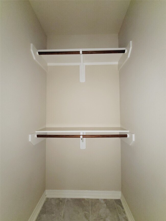 Building Photo - 8031 Canyon St