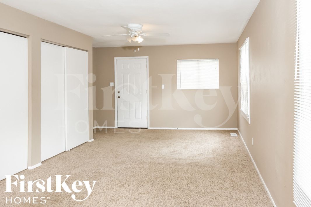 Building Photo - 1290 Washington St