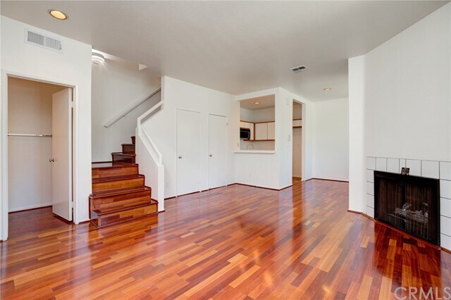 Building Photo - 436 E Spruce Ave