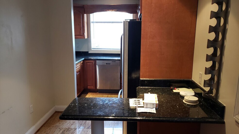 Building Photo - 3656 New Hampshire Ave NW