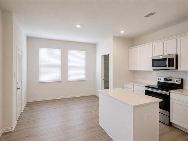 Building Photo - 11424 Woody Crk Trl