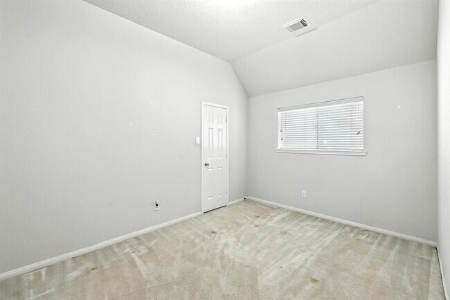 Building Photo - 14411 Gadshill Cir