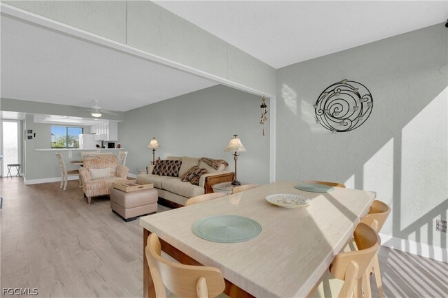 Building Photo - 21470 Bay Village Dr