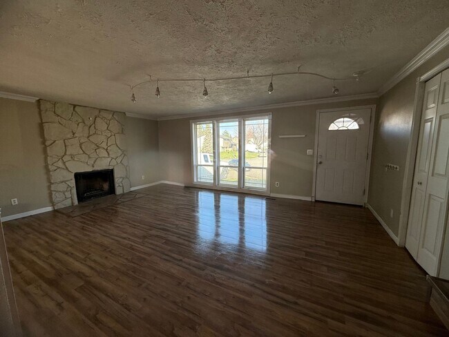 Building Photo - Quiet Cul-de-Sac | 3 Bed / 3 Bath + Bonus Rooms | Spokane Valley