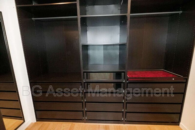 Building Photo - 1411 Arlington Blvd