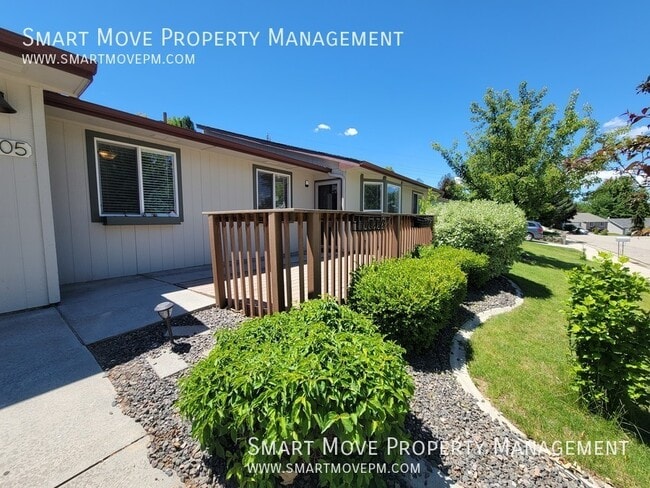 Building Photo - 2705 E Mendota Dr
