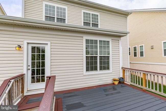 Building Photo - 407 Apricot St