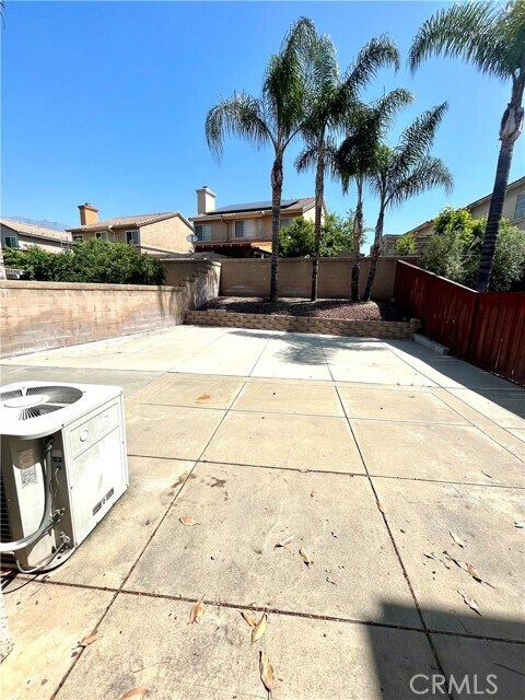 Building Photo - 7619 Haven Ave