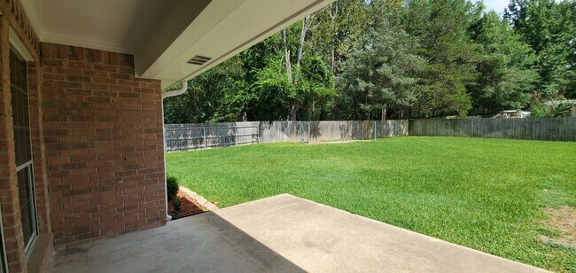 Building Photo - 18257 Springmill Ct
