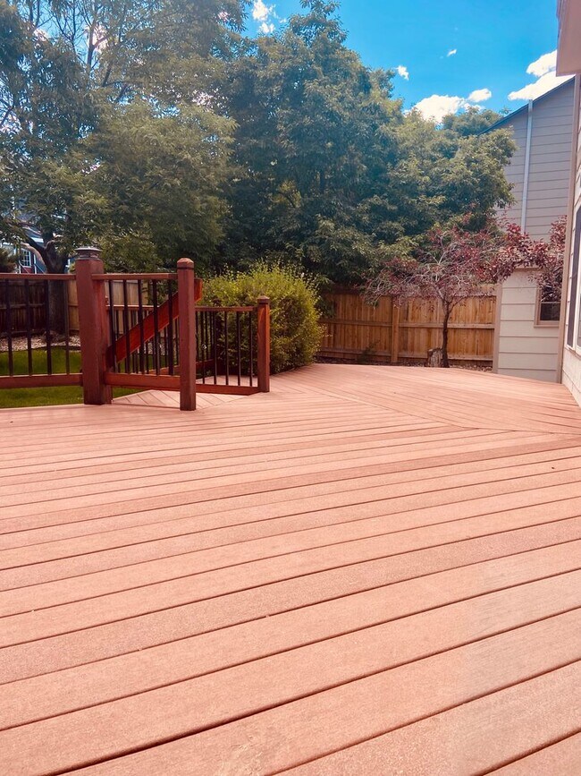 Building Photo - Rental