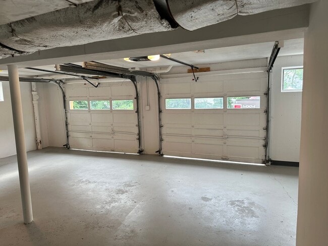 Building Photo - 2722 Riedling Dr