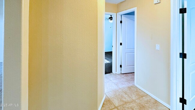 Building Photo - 20941 N 84th Dr