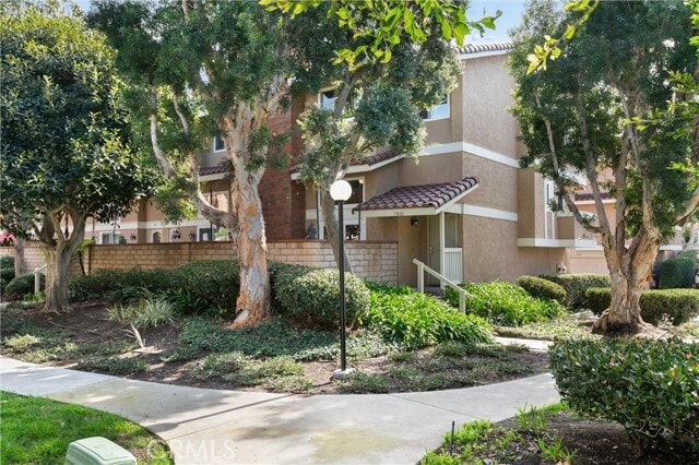 Building Photo - 7801 Seaglen Dr