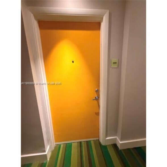 Building Photo - 133 NE 2nd Ave