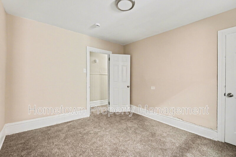 Building Photo - 1814 Boas St