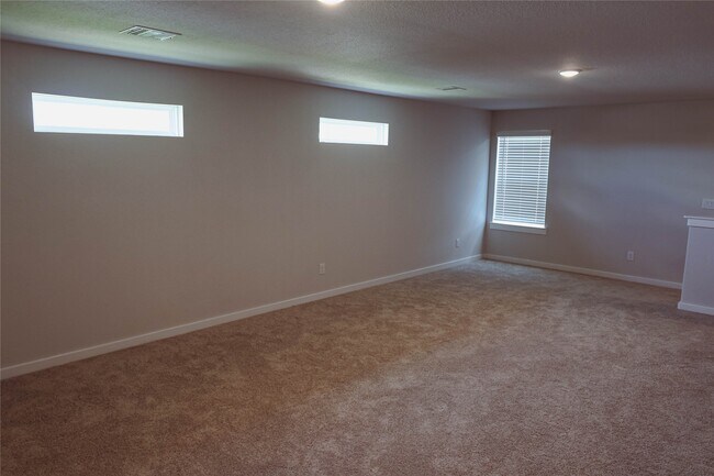 Building Photo - 8583 Blueberry Ash St