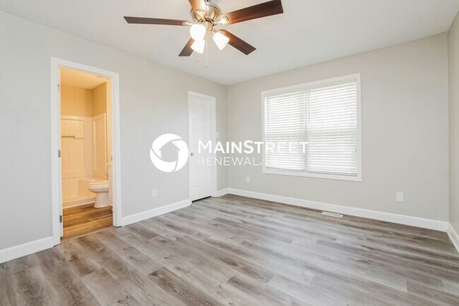 Building Photo - 3 Bedroom Pet-Friendly Home in Smithfield, NC with Main Street Renewal