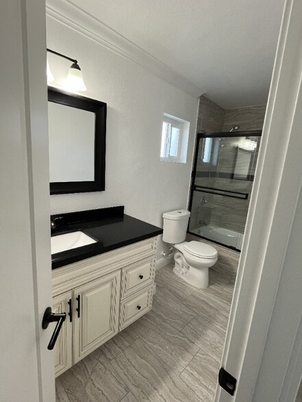 Building Photo - 3760 Cll San Antonio