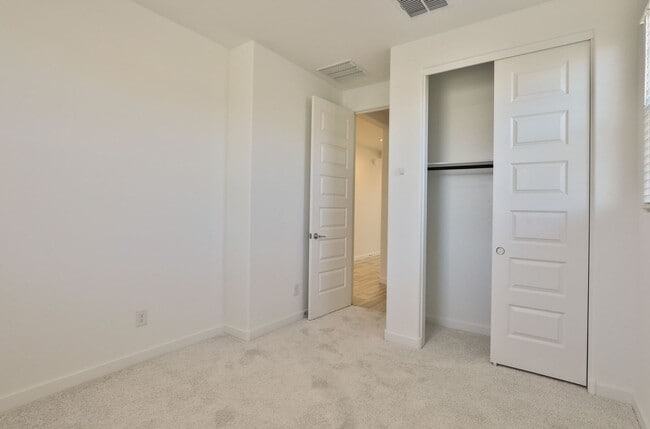 Building Photo - Brand New 4 bed/3 bath in Hawes Crossing C...