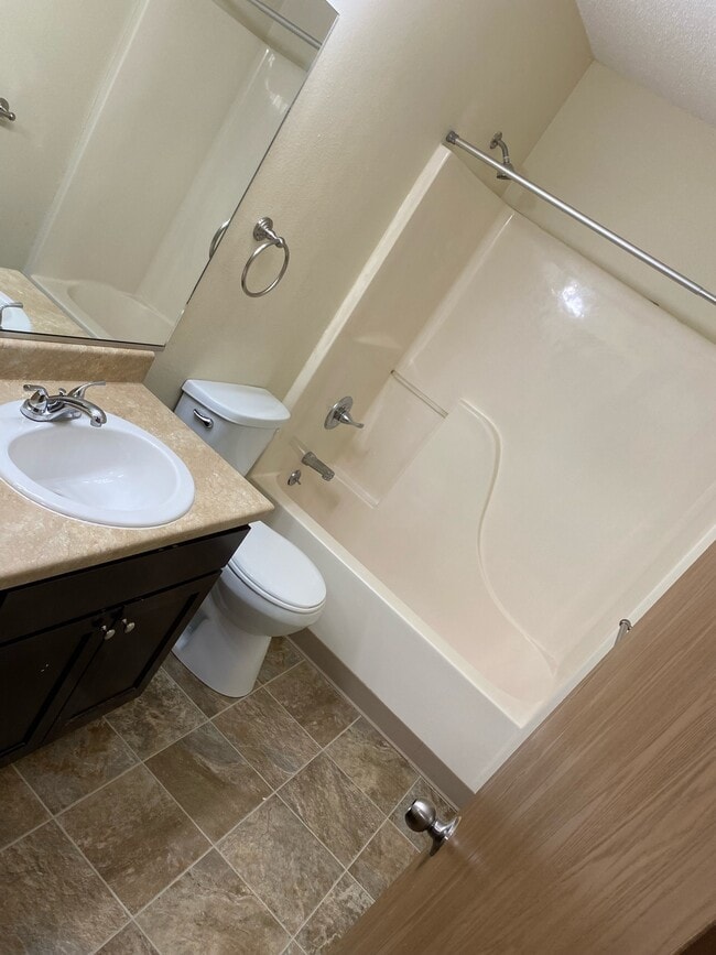 Building Photo - 4360 Maricopa Dr