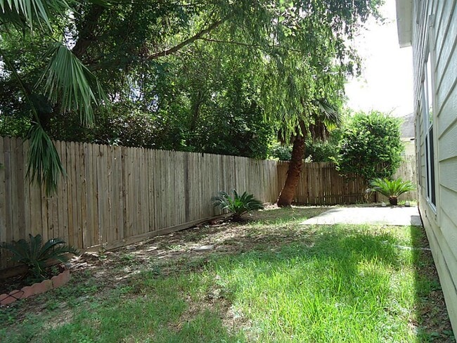 Primary Photo - 18468 Sunrise Oaks Ct