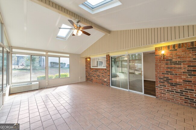 Building Photo - 3208 Corktree Trail