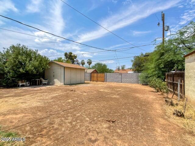Building Photo - 1714 N 16th Ave