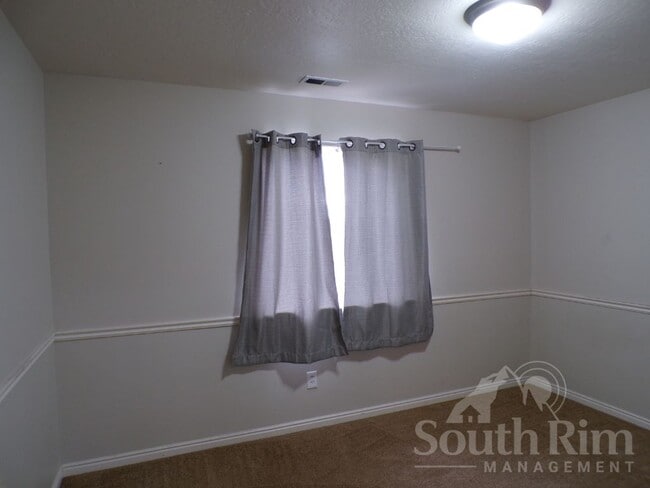 Building Photo - 1132 S 1800 E