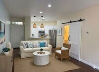 Building Photo - 2 bed 1.5 bath in Dakota Community in Wago...