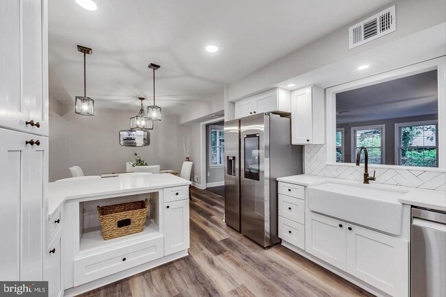 Building Photo - 8530 Monticello Ave